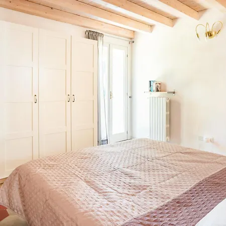 Golden Hour Apartment *