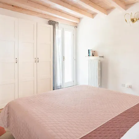 Apartament Golden Hour